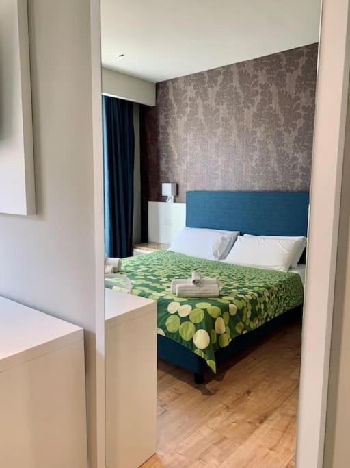 Alex Charme Central Apartments - Corso Umberto Таормина Екстериор снимка